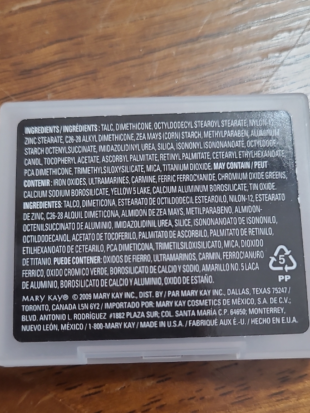New in packaging! Mary Kay Peacock Blue mineral powder eye color - Picture 3 of 3